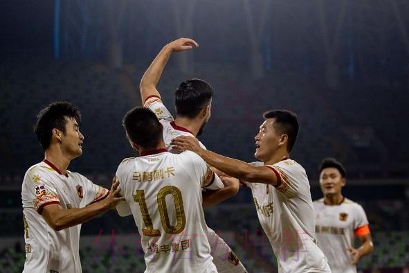 2020中甲专刊: 第十五期《点燃贵州足球的“三把火”》 2020中甲专刊: 第十五期《点燃贵州足球的“三把火”》